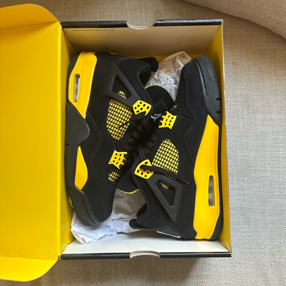 Jordan 4 a Retro Black and Yellow Sneakers